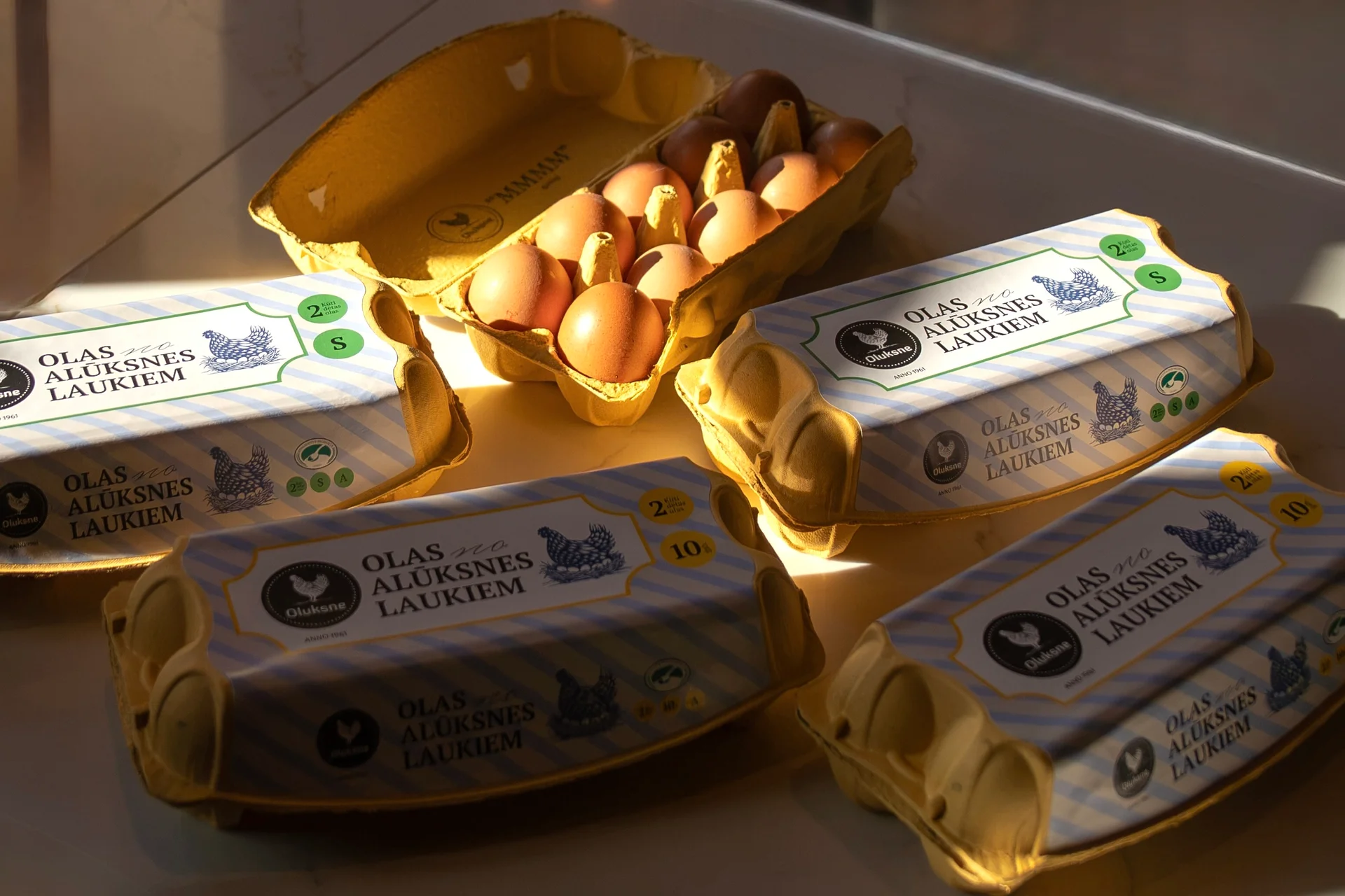 Pasaules olu dienā “Agrova Baltics” ziedo 3 600 olas ģimenēm visā Latvijā